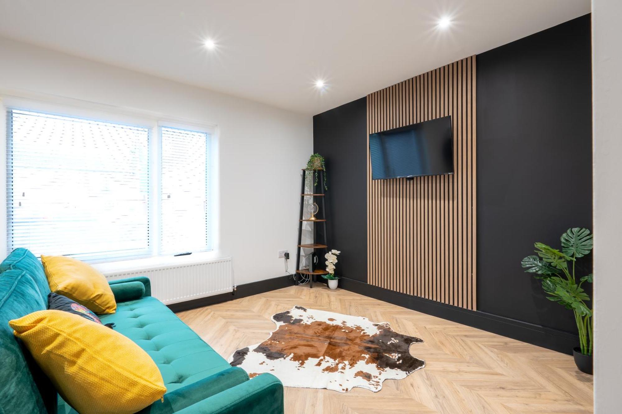 Modern 3Br Home - Private Parking - Tv In Every Bedroom Swansea Dış mekan fotoğraf